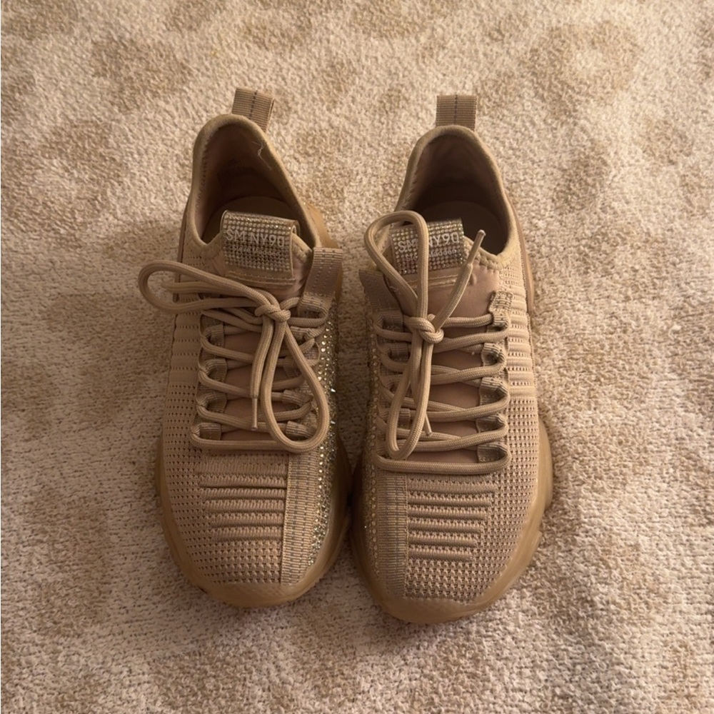 Steve Madden Beige Sneakers